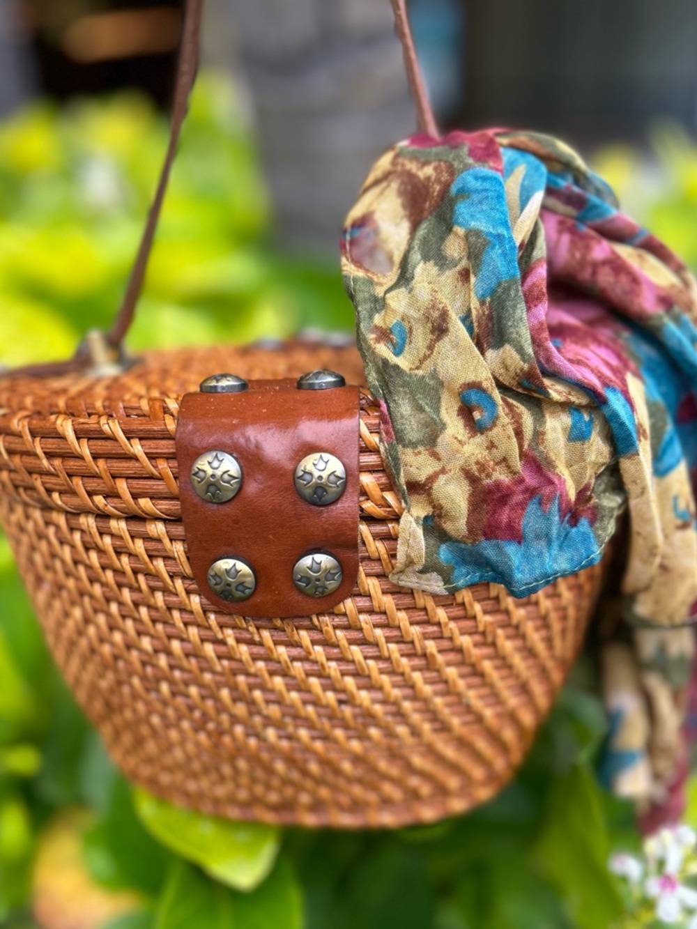 Patricia Nash Tan Woven wicker Leather with Suede style lining bag bucket purse - Picture 3 of 15